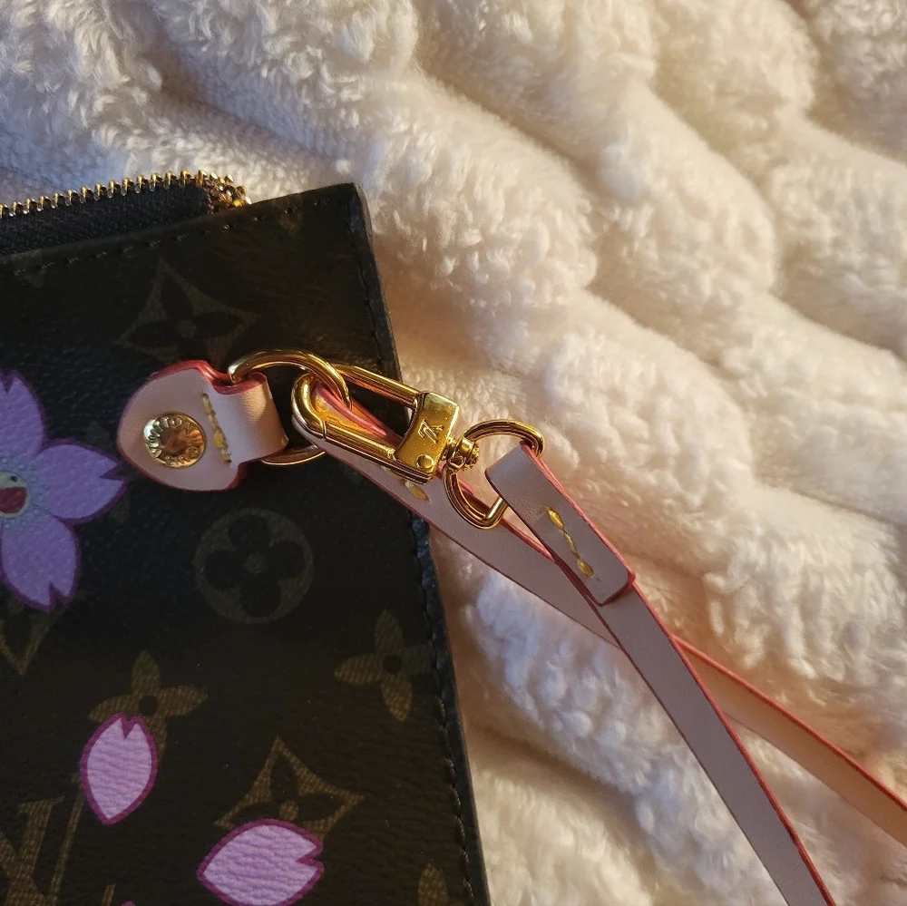 WRISTLET - Picture 3 of 5